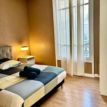 Apartment Tour Eiffel